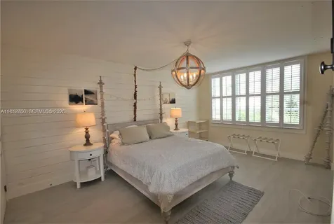 5161 Collins Avenue Miami Beach FL 33140