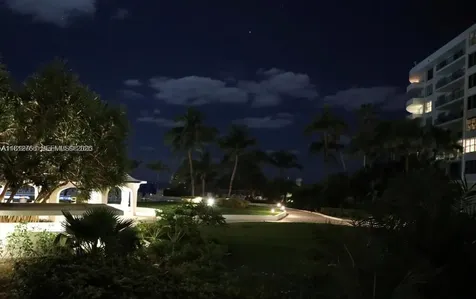 5161 Collins Avenue Miami Beach FL 33140