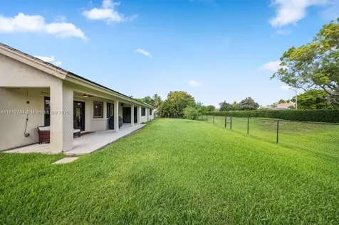 20141 NW 8th Street Pembroke Pines FL 33029