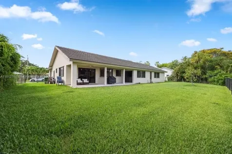 20141 NW 8th Street Pembroke Pines FL 33029