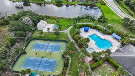20141 NW 8th Street Pembroke Pines FL 33029