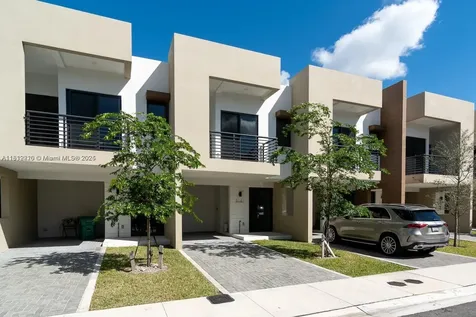 4141 N Oak Place Dania Beach FL 33314