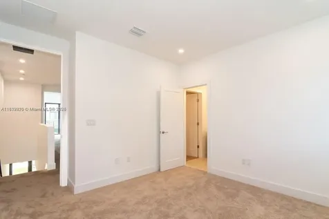 4141 N Oak Place Dania Beach FL 33314