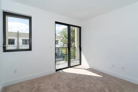 4141 N Oak Place Dania Beach FL 33314