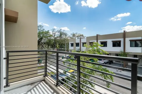 4141 N Oak Place Dania Beach FL 33314