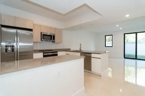 4141 N Oak Place Dania Beach FL 33314