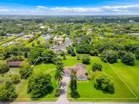 17550 SW 59th Court Southwest Ranches FL 33331