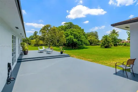 17550 SW 59th Court Southwest Ranches FL 33331