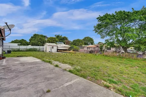 19601 NW 47th Avenue Miami Gardens FL 33055