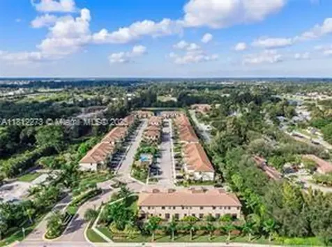 6489 N Anise Court Davie FL 33314
