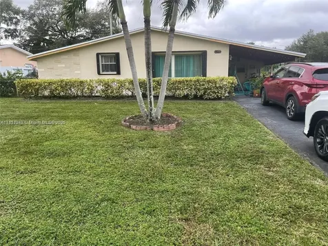 2430 N 61st Terrace Hollywood FL 33024