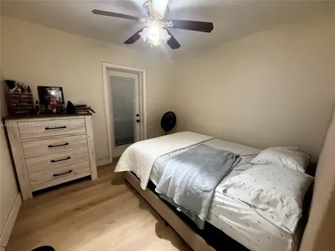 2430 N 61st Terrace Hollywood FL 33024