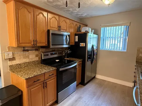 2430 N 61st Terrace Hollywood FL 33024