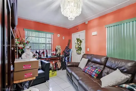901 SW 34th Avenue Miami FL 33135