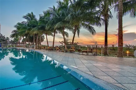 6801 Collins Avenue Miami Beach FL 33141