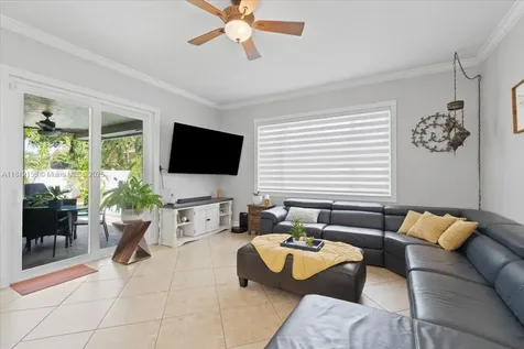 18342 NW 11th Street Pembroke Pines FL 33029