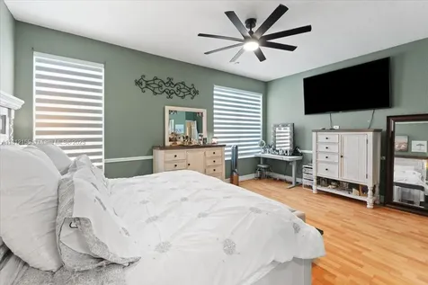 18342 NW 11th Street Pembroke Pines FL 33029