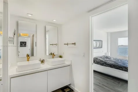 11111 Biscayne Boulevard Miami FL 33181