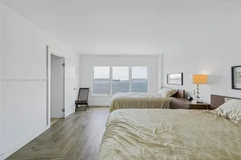 11111 Biscayne Boulevard Miami FL 33181