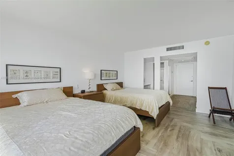 11111 Biscayne Boulevard Miami FL 33181