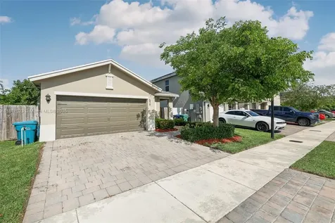 579 NE 6th Place Florida City FL 33034