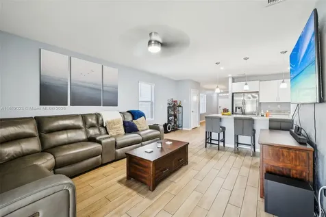 579 NE 6th Place Florida City FL 33034