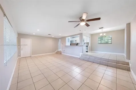 725 NE 178th Street Miami FL 33162