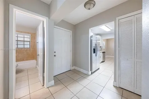 725 NE 178th Street Miami FL 33162