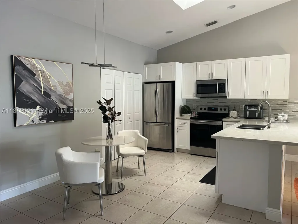 18428 Via Di Regina Boca Raton FL 33496