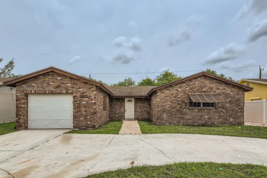 9353 SW 1st Place Boca Raton FL 33428