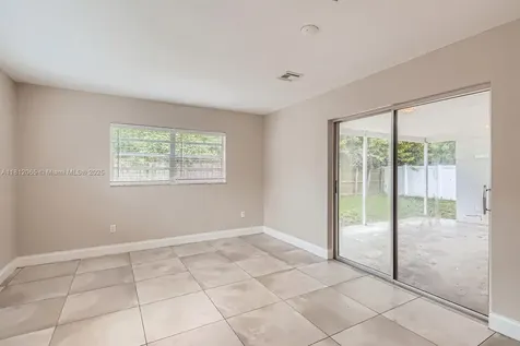 9353 SW 1st Place Boca Raton FL 33428