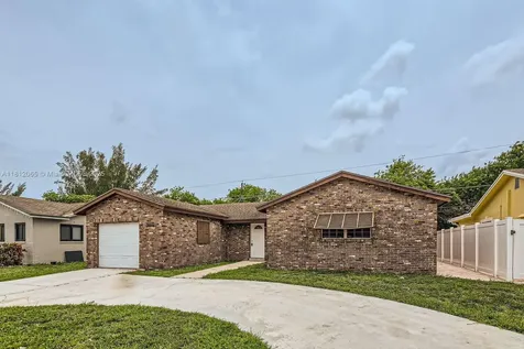 9353 SW 1st Place Boca Raton FL 33428