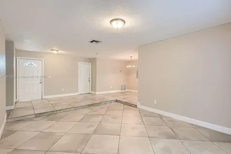 9353 SW 1st Place Boca Raton FL 33428