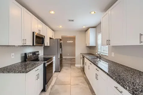 9353 SW 1st Place Boca Raton FL 33428