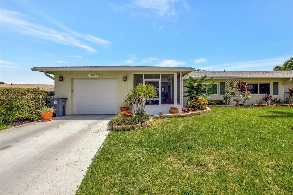 13097 Via Minerva Delray Beach FL 33484