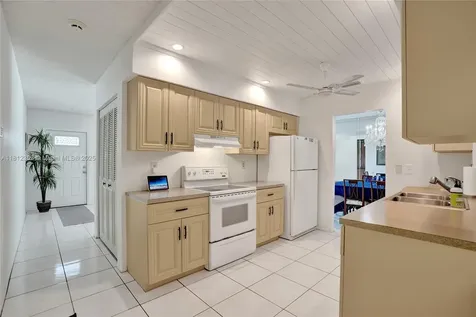 10106 NW 82nd Street Tamarac FL 33321