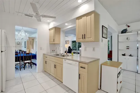 10106 NW 82nd Street Tamarac FL 33321