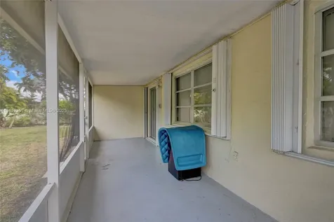 10106 NW 82nd Street Tamarac FL 33321