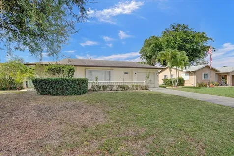 10106 NW 82nd Street Tamarac FL 33321