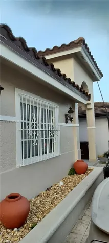 3149 W 68th Place Hialeah FL 33018
