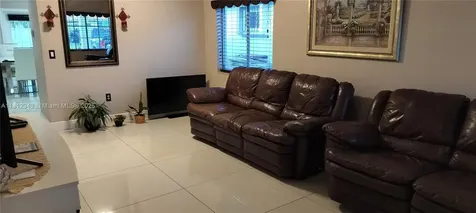 3149 W 68th Place Hialeah FL 33018
