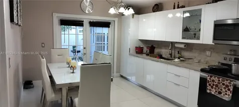 3149 W 68th Place Hialeah FL 33018