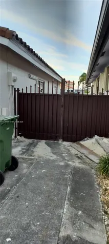 3149 W 68th Place Hialeah FL 33018