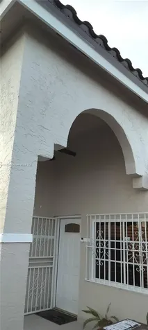 3149 W 68th Place Hialeah FL 33018