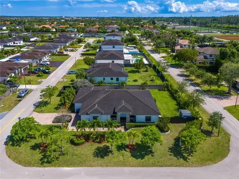 21342 SW 132nd Place Miami FL 33177