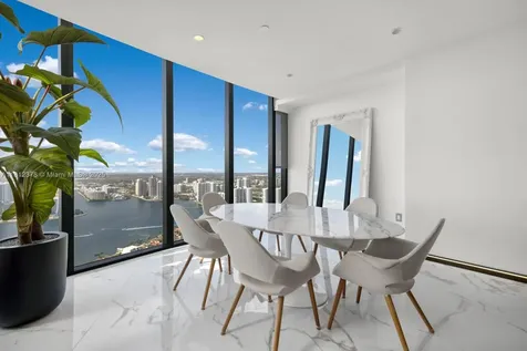 18555 Collins Avenue Sunny Isles Beach FL 33160