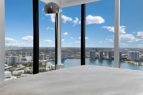18555 Collins Avenue Sunny Isles Beach FL 33160