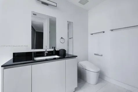 18555 Collins Avenue Sunny Isles Beach FL 33160