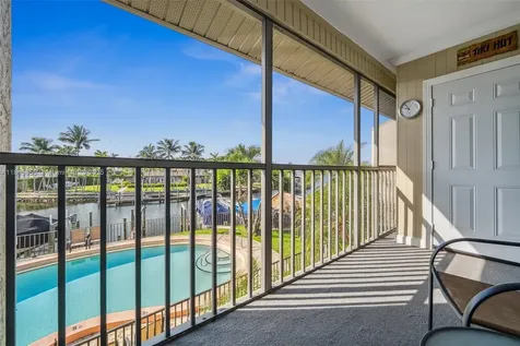 4803 SW Santa Barbara Court Cape Coral FL 33914
