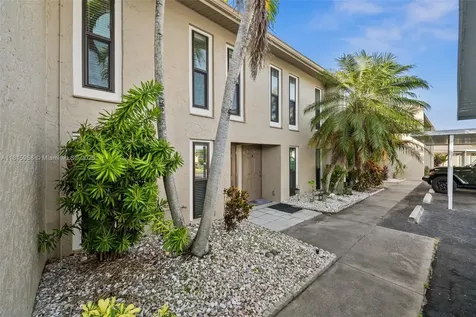 4803 SW Santa Barbara Court Cape Coral FL 33914
